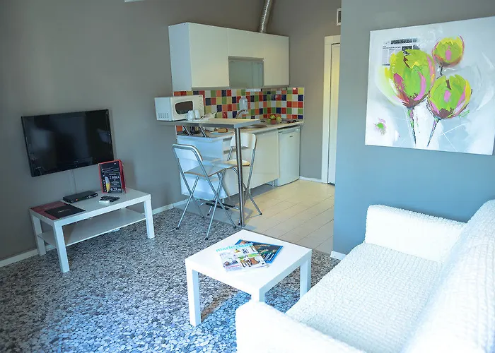 公寓式酒店 36号城市阁楼公寓 3*