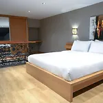 Aparthotel Cityloft 36 3*